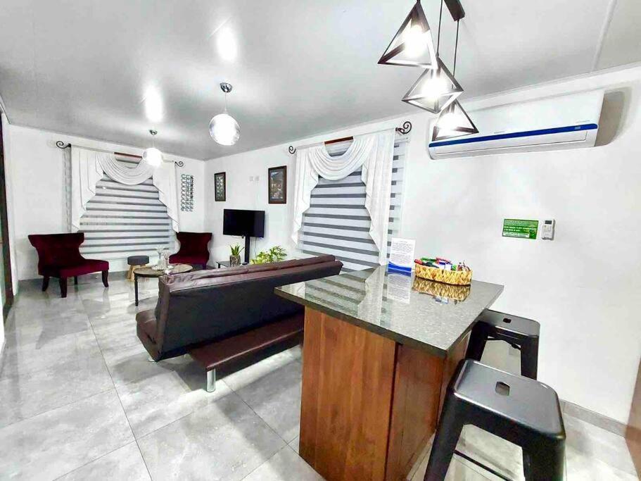 Airport Sjo Residence - Edward & Familia Inn Rio Segundo Екстер'єр фото
