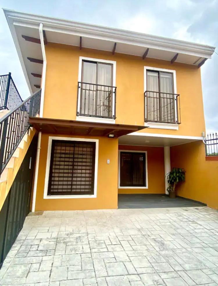 Airport Sjo Residence - Edward & Familia Inn Rio Segundo Екстер'єр фото
