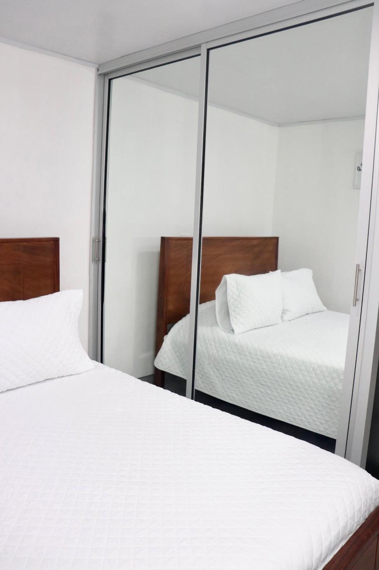 Airport Sjo Residence - Edward & Familia Inn Rio Segundo Екстер'єр фото